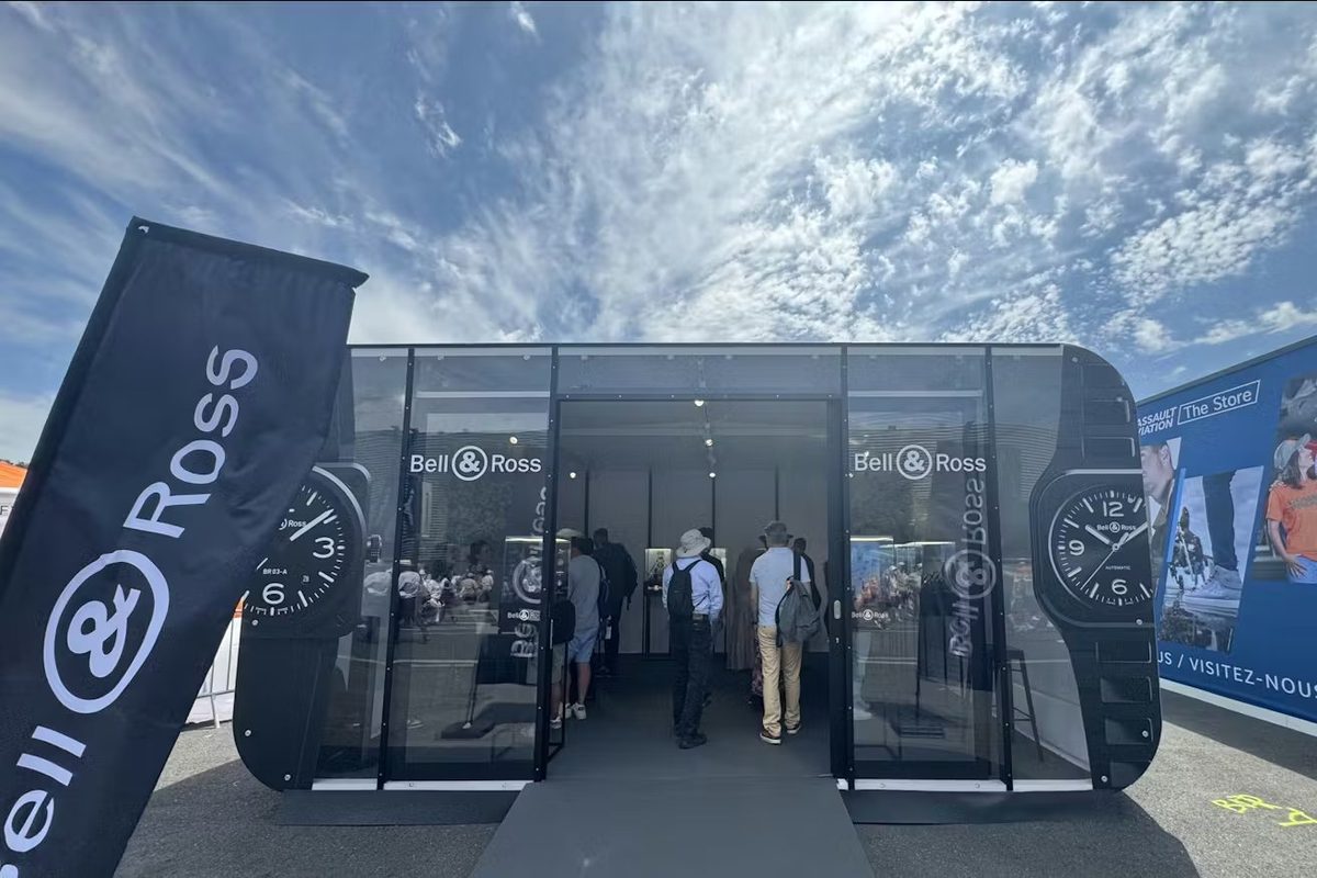 Bell & Ross · Retail
